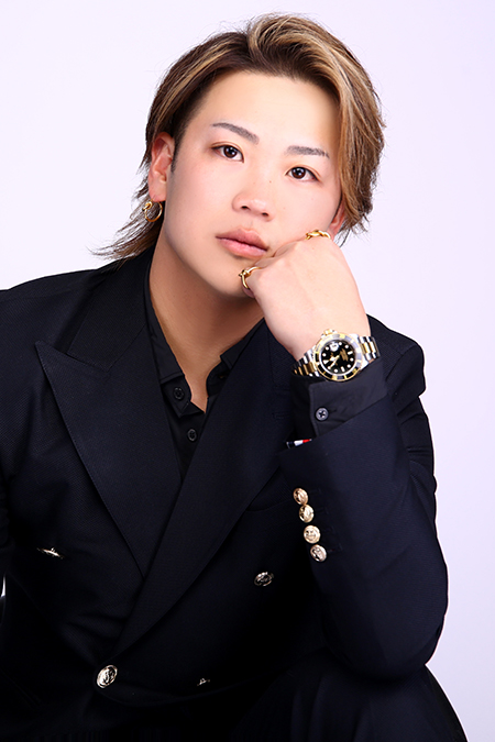 BACHELOR Circus くまの ゆいとん