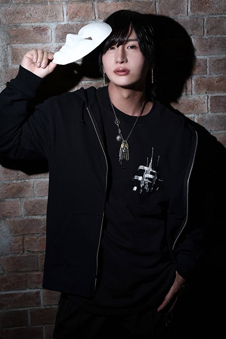 トリンドル ウララ SWAMP 大阪 ミナミ