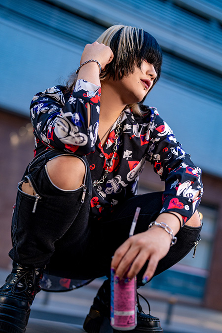 NieR WHITE 愛媛/松山