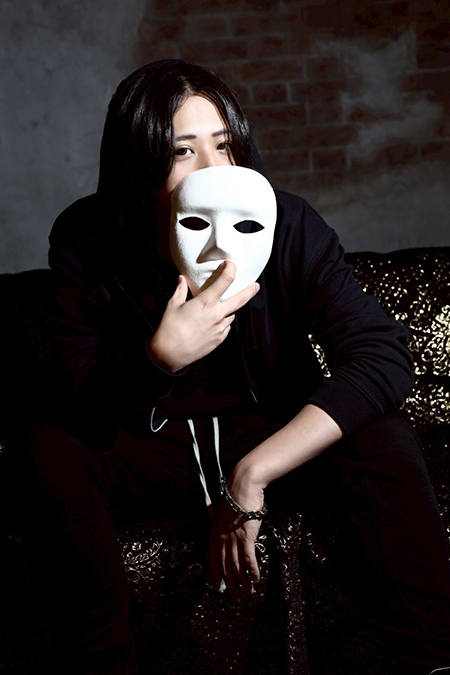 彩瀬 莉夜 SWAMP 大阪 ミナミ