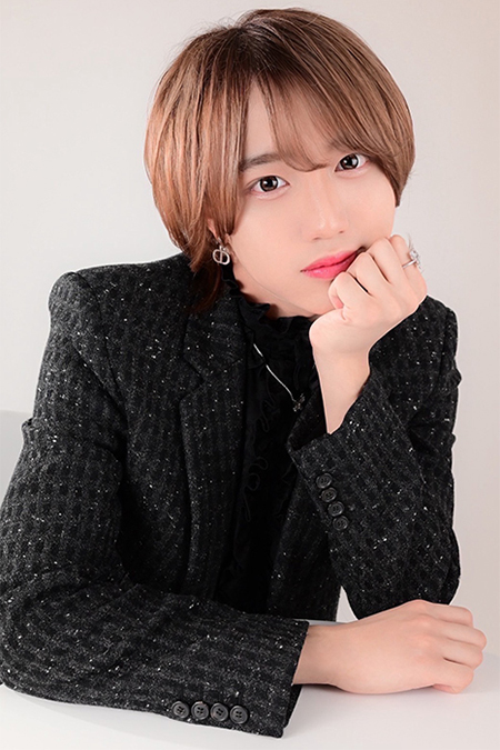 浜辺 ミナミ RED 歌舞伎町