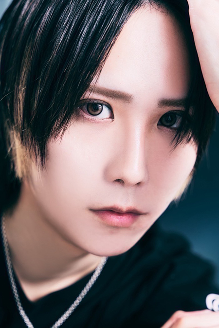 レオ CRSS GUILD 大阪 ミナミ