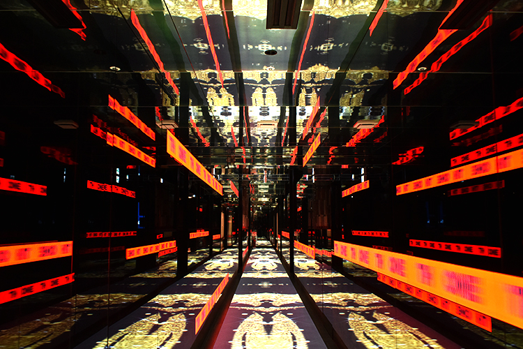 大阪 ミナミ ホストクラブ THE ONE ザ ワン