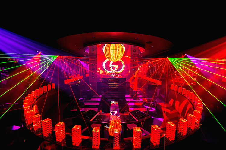 大阪 ミナミ ReAL リアル