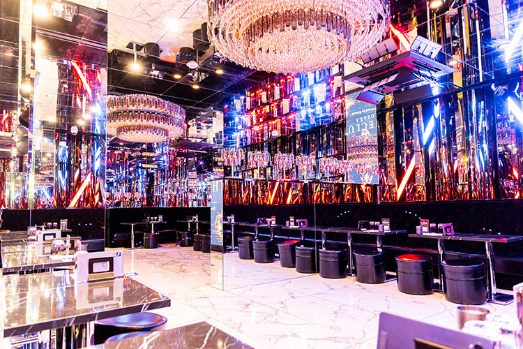 大阪 ミナミ THE CLUB OSAKA ザ クラブ オオサカ