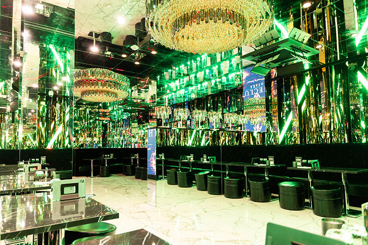 大阪 ミナミ THE CLUB OSAKA ザ クラブ オオサカ