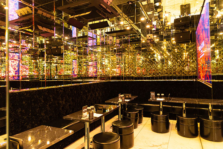 大阪 ミナミ THE CLUB OSAKA ザ クラブ オオサカ
